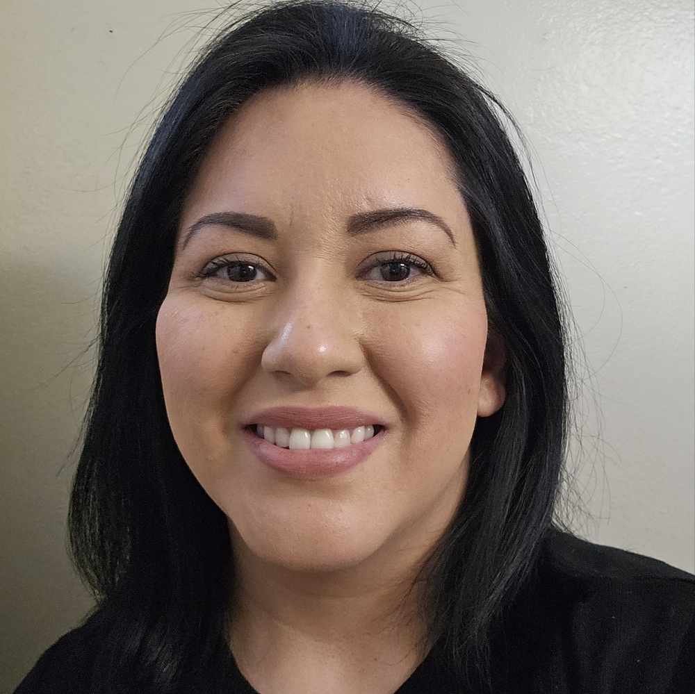 Meet your Posher, Roxana